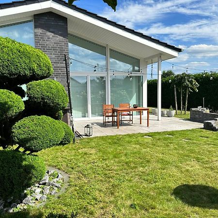 Idylisches Ferienhaus Edewecht エクステリア 写真